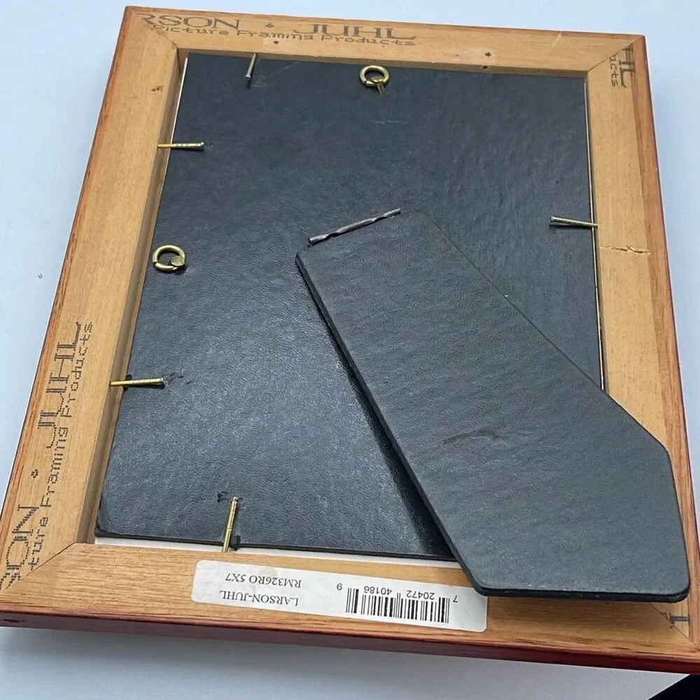 Larson -Juhl 5 X7 picture frame.